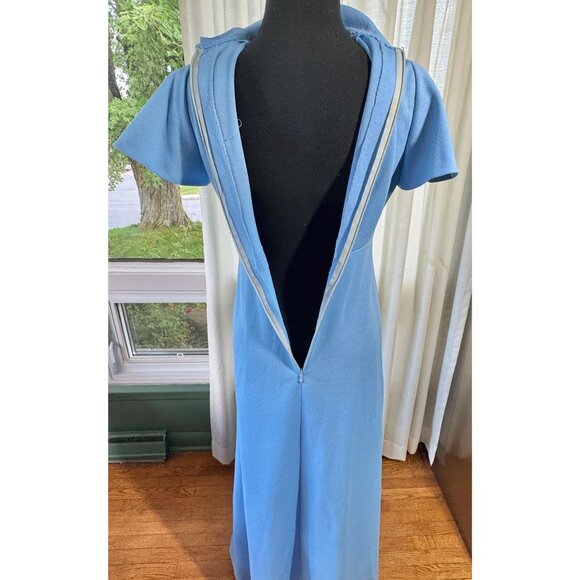 Vintage 60s dress, sky blue, Mod minimalist gown, high neck, flutter sleeves - Picture 9 of 10